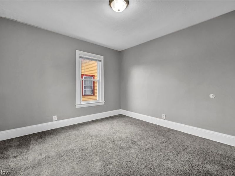 13315 Thornhurst Avenue, Garfield Heights, OH 44105 Photo 21