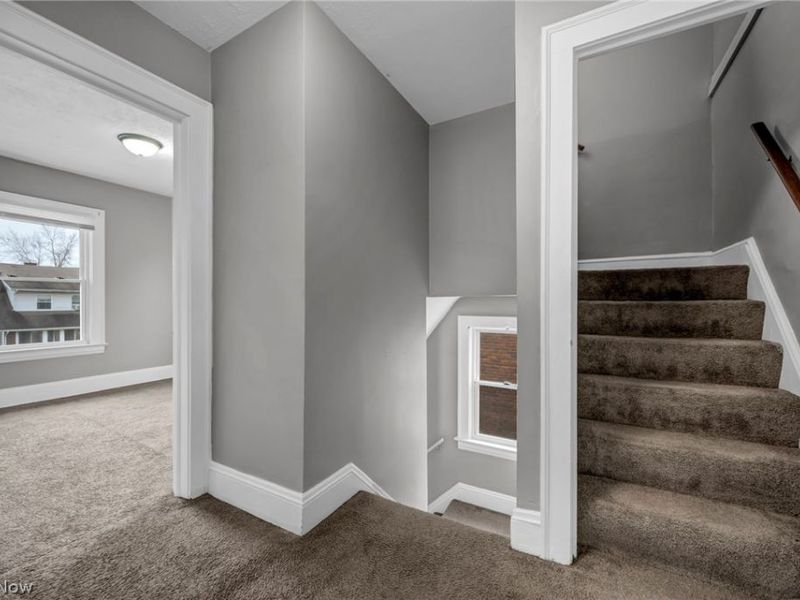 13315 Thornhurst Avenue, Garfield Heights, OH 44105 Photo 30