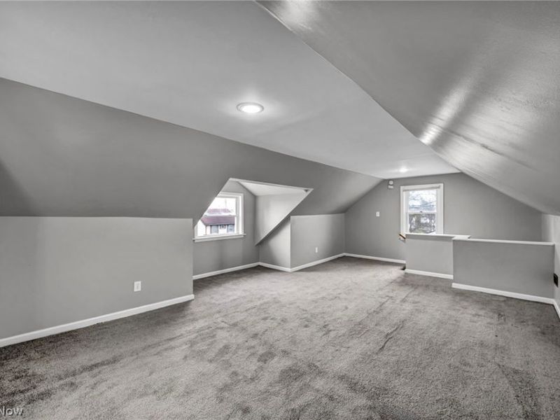 13315 Thornhurst Avenue, Garfield Heights, OH 44105 Photo 33