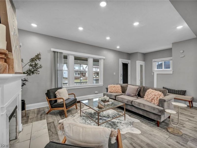 13315 Thornhurst Avenue, Garfield Heights, OH 44105 Photo 6