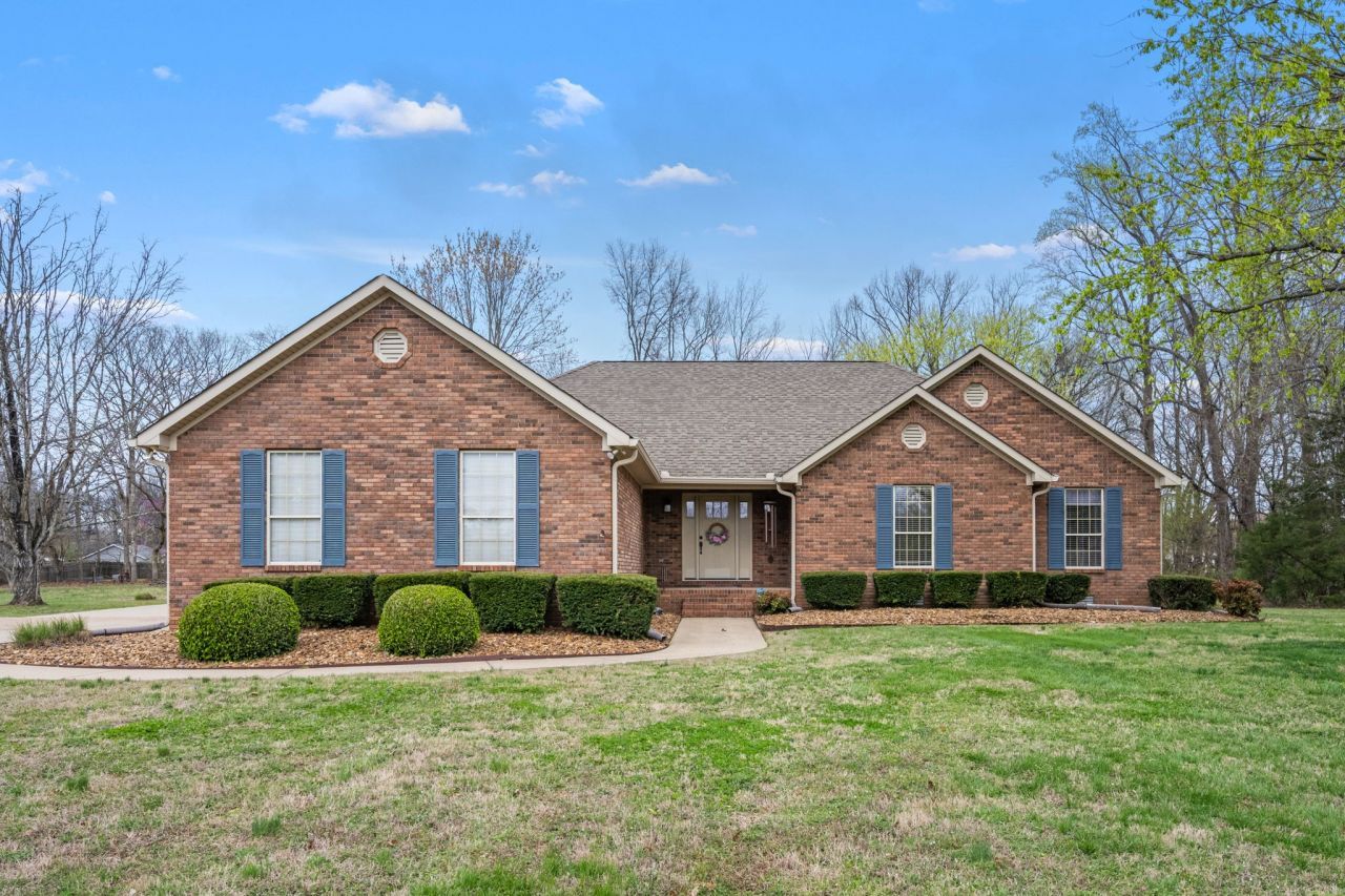 312 Southwinds Dr, Hermitage, TN 37076 Main Photo