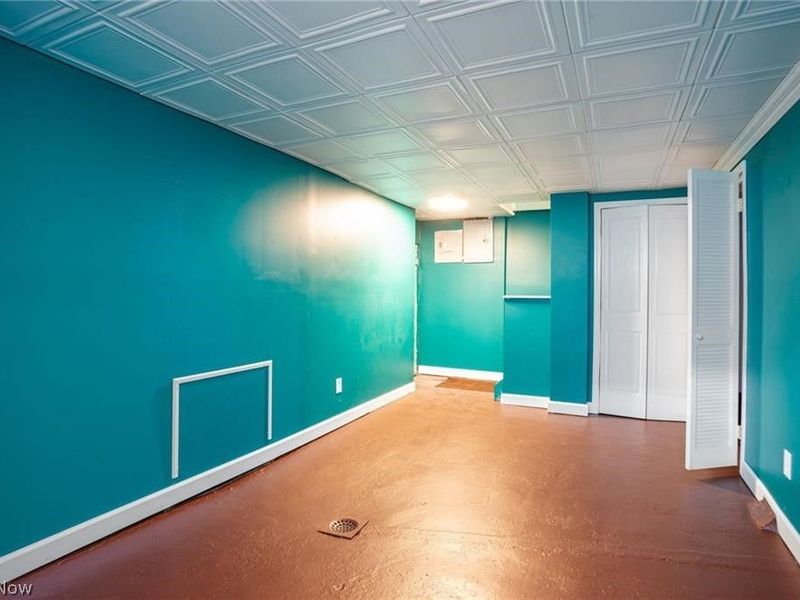 41 E Rosewood Avenue, Akron, OH 44301 Photo 25