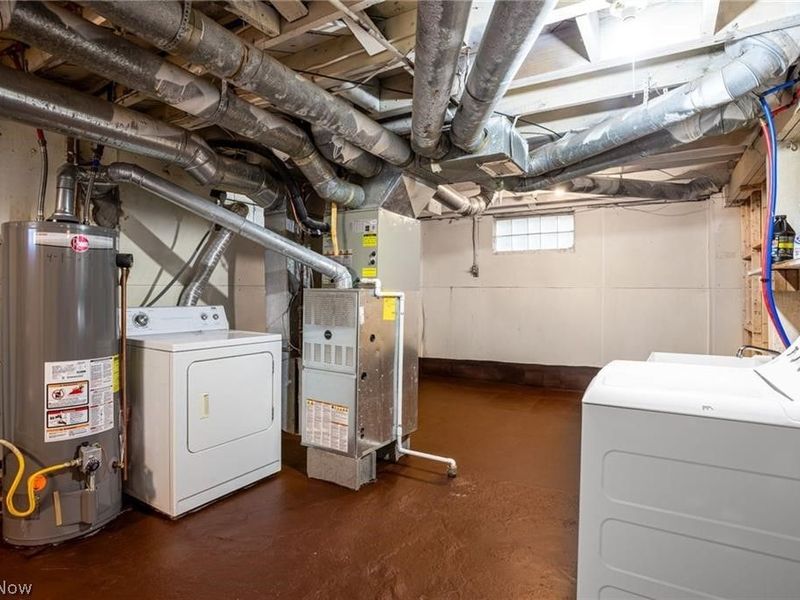 41 E Rosewood Avenue, Akron, OH 44301 Photo 28