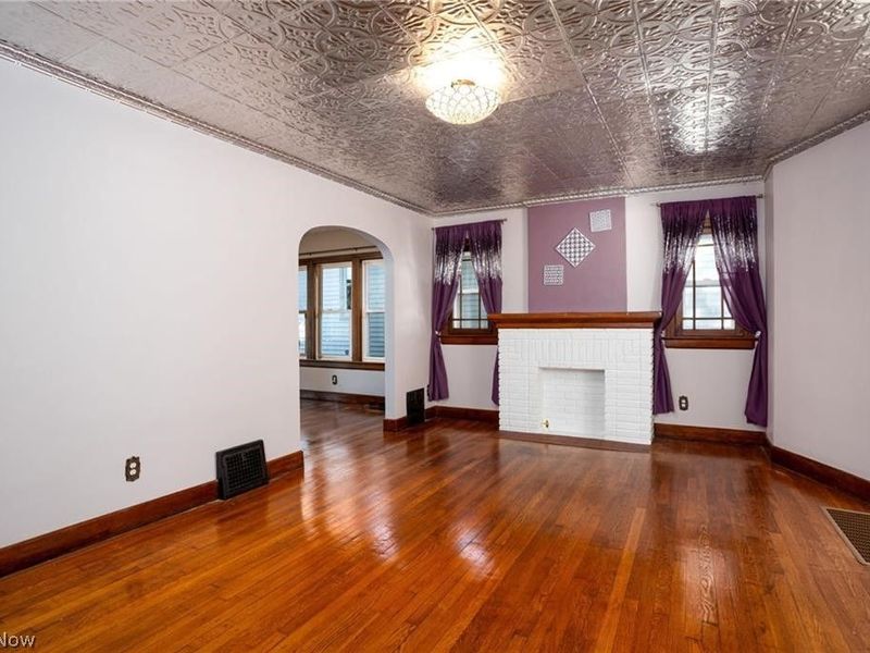 41 E Rosewood Avenue, Akron, OH 44301 Photo 3