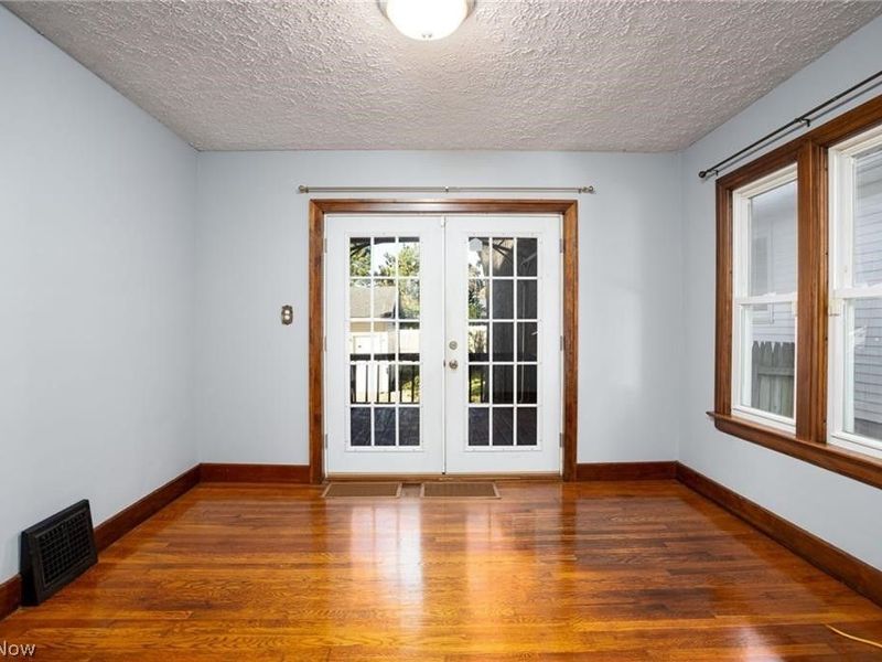 41 E Rosewood Avenue, Akron, OH 44301 Photo 6