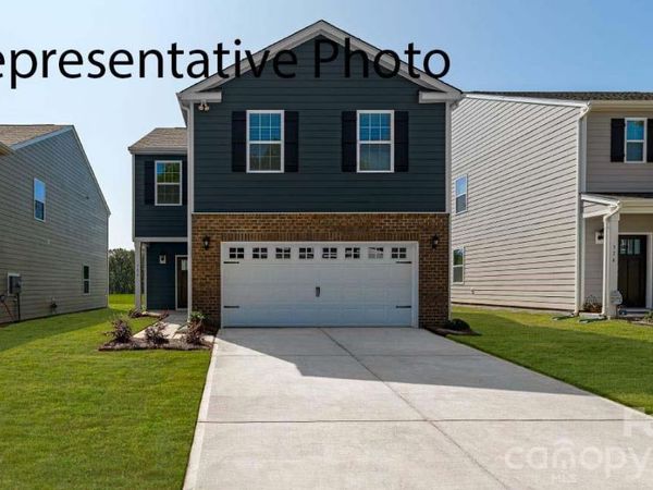 2102 10th Street SE, Hickory, NC 28602