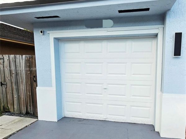 20200 NW 37 CT , Unit EFF, Miami Gardens, FL 33055