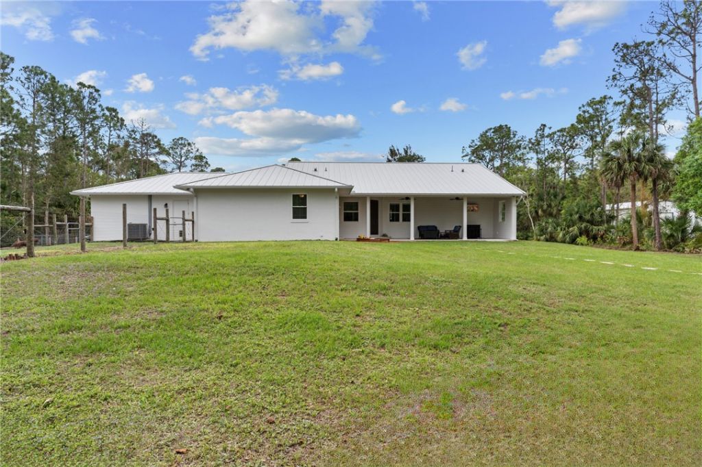 6950 41st Street, Vero Beach, FL 32967 Photo