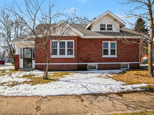 409 E Foster Street, Ludington, MI 49431