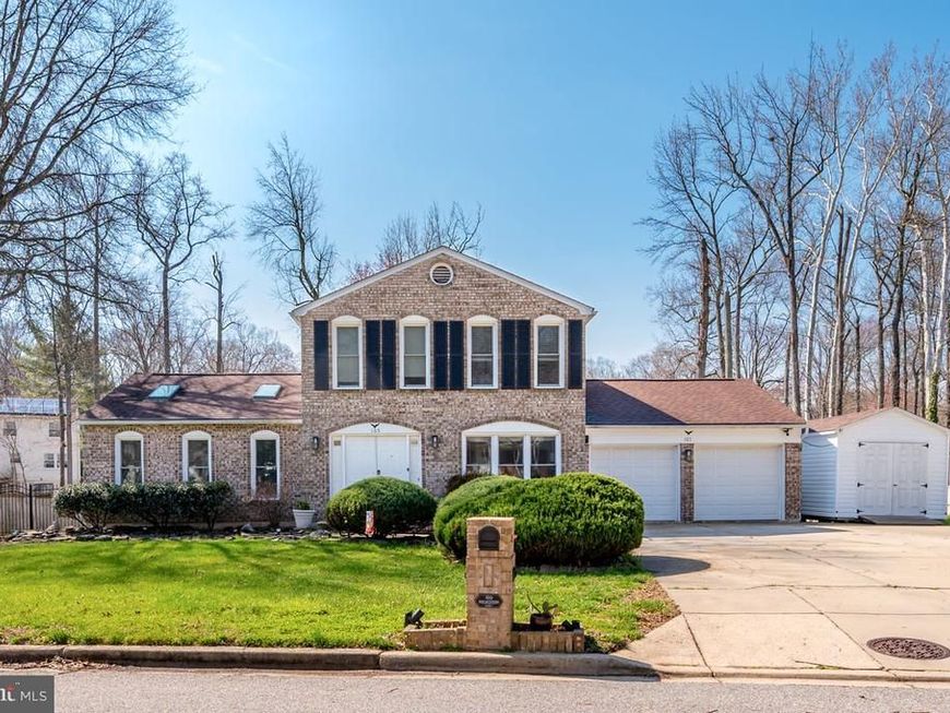 105 Saint Andrews Drive E, Fort Washington, MD 20744 Main Photo