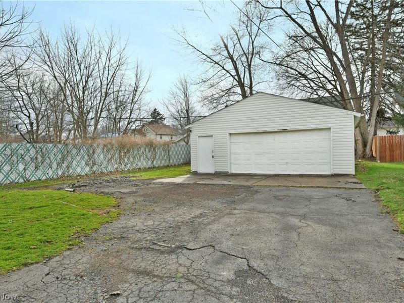 374 Meadowbrook Avenue SE, Warren, OH 44483 Photo 33