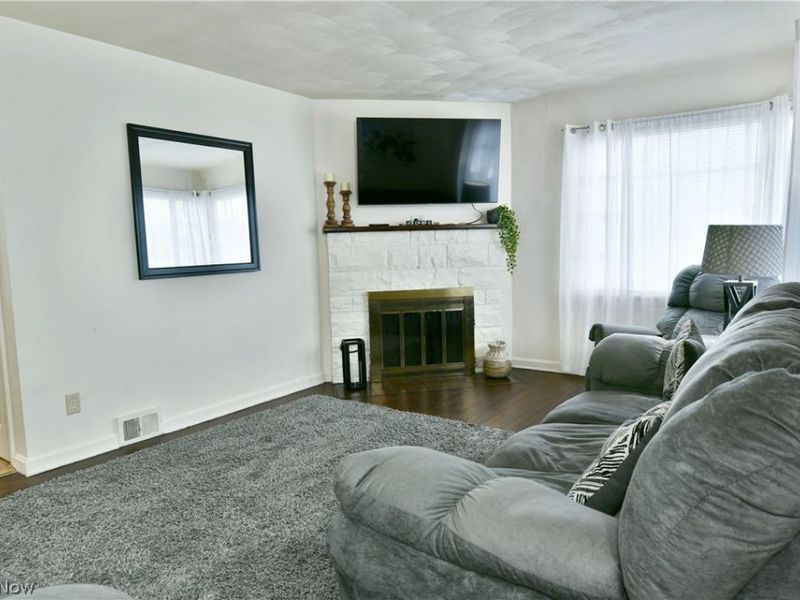 374 Meadowbrook Avenue SE, Warren, OH 44483 Photo 4