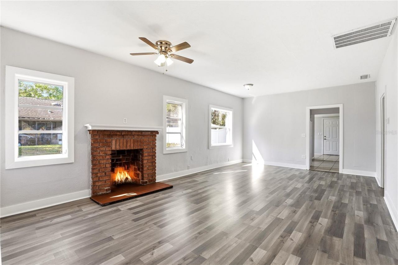 918 Shoreview Drive, Orlando, FL 32807 Photo