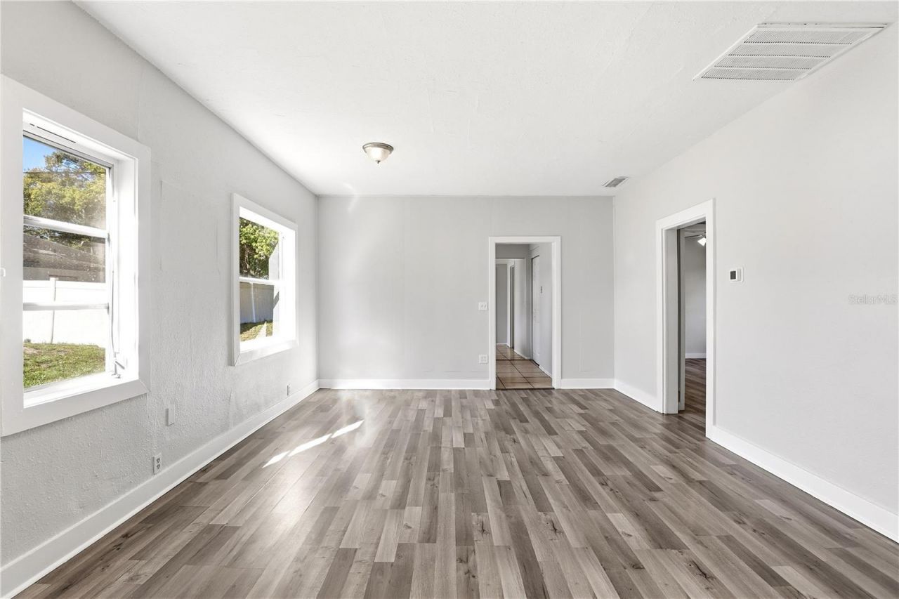 918 Shoreview Drive, Orlando, FL 32807 Photo