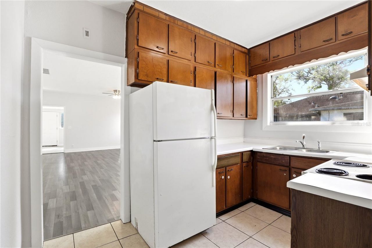 918 Shoreview Drive, Orlando, FL 32807 Photo