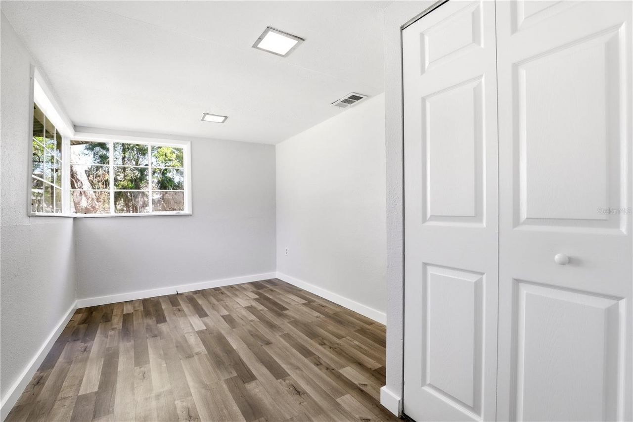 918 Shoreview Drive, Orlando, FL 32807 Photo