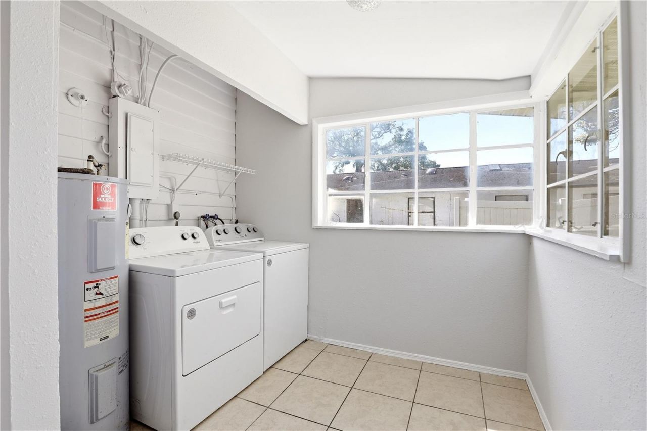 918 Shoreview Drive, Orlando, FL 32807 Photo