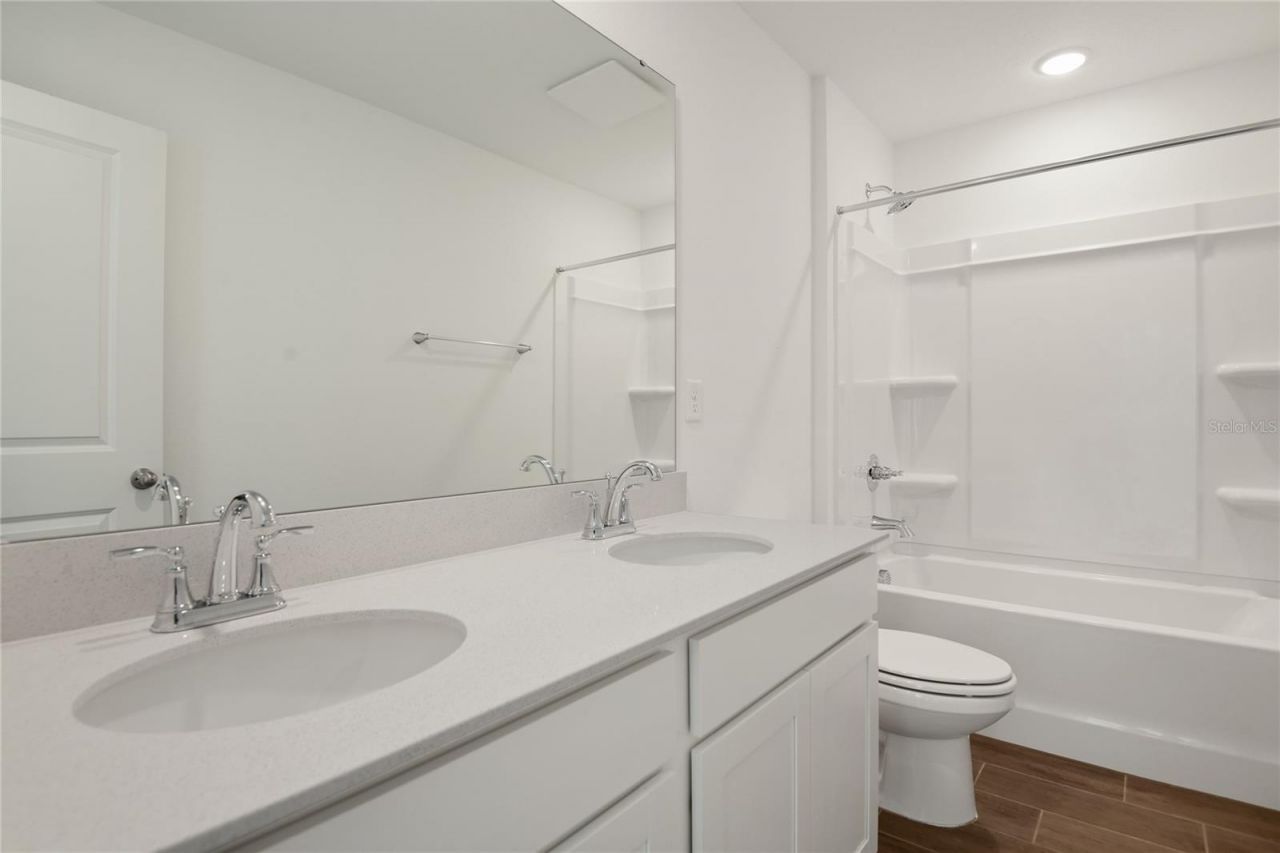 1565 Daisy Hill Avenue , Dundee, FL 33838 Photo