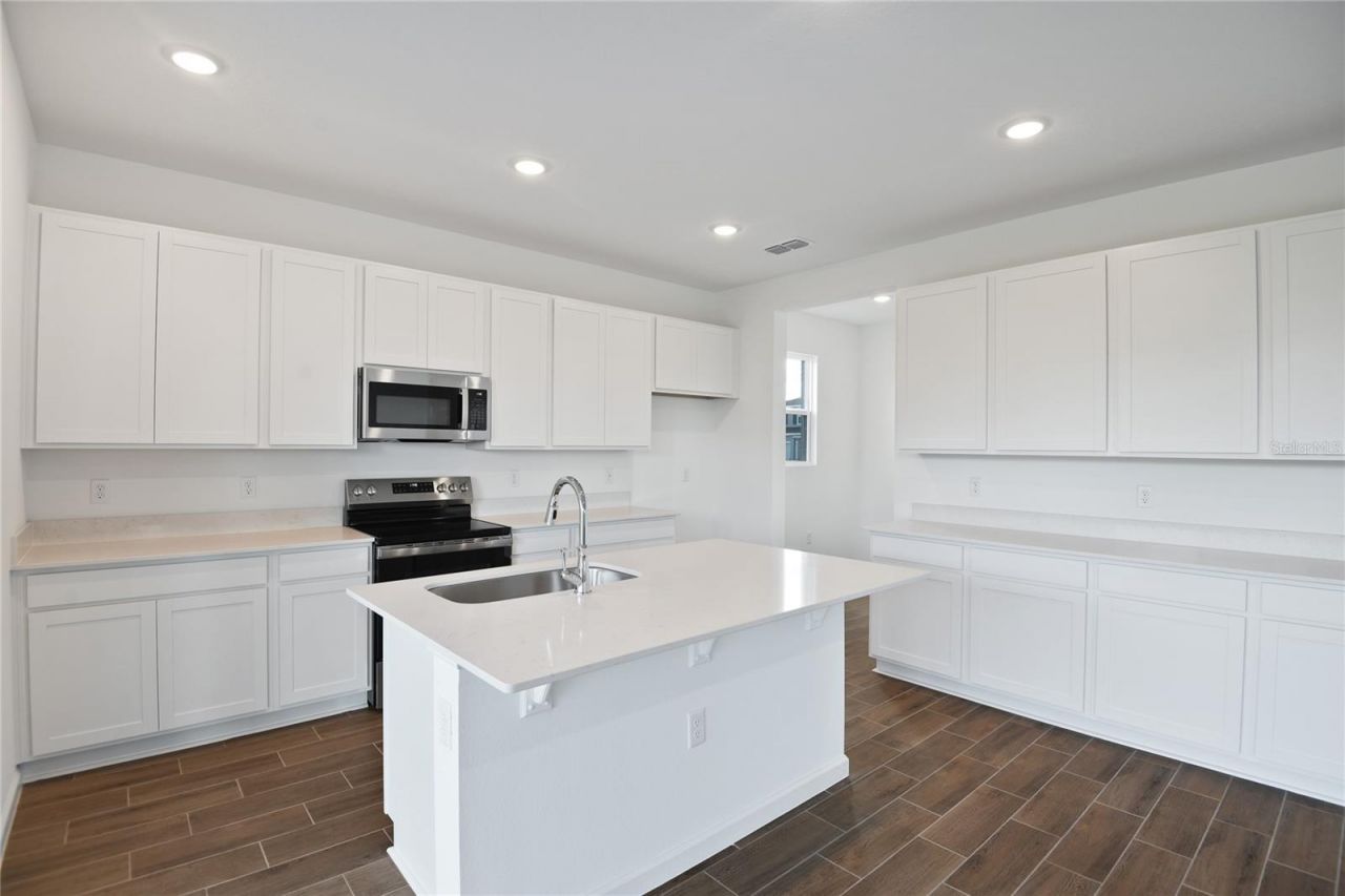 1265 Daisy Hill Avenue, Dundee, FL 33838 Photo