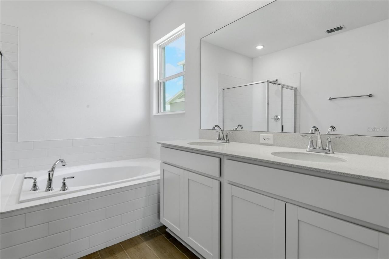 1269 Daisy Hill Avenue, Dundee, FL 33838 Photo