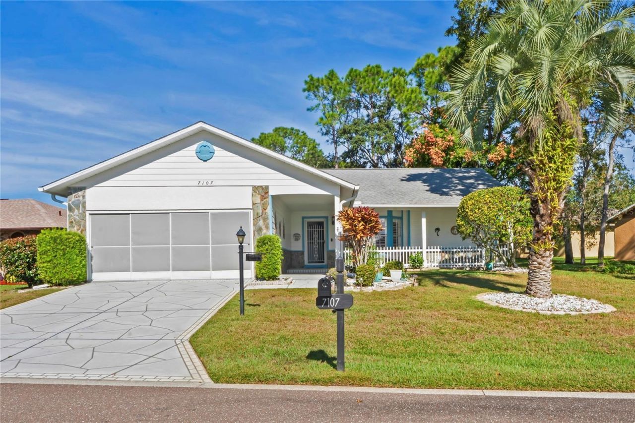 7107 Pond View Court, Spring Hill, FL 34606 Main Photo