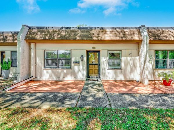 2996 MISSION DRIVE E, Unit 60E, CLEARWATER, FL 33759