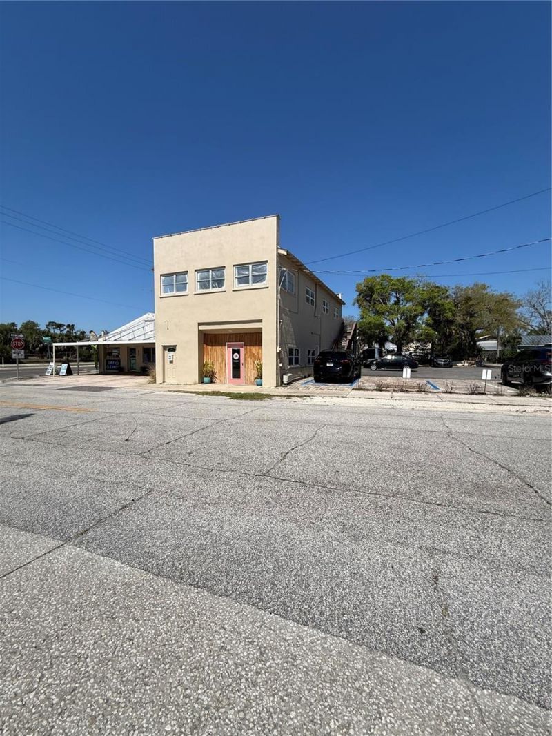 225 S Dixie Freeway, New Smyrna Beach, FL 32168 Photo