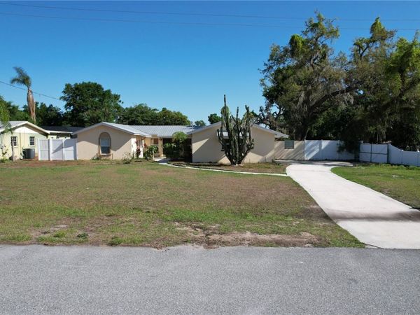 914 HOMEWOOD DRIVE , BRANDON, FL 33511