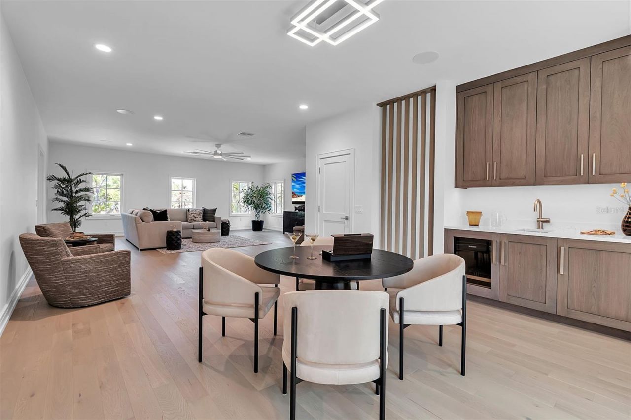 943 Pomelo Place, Sarasota, FL 34236 Photo