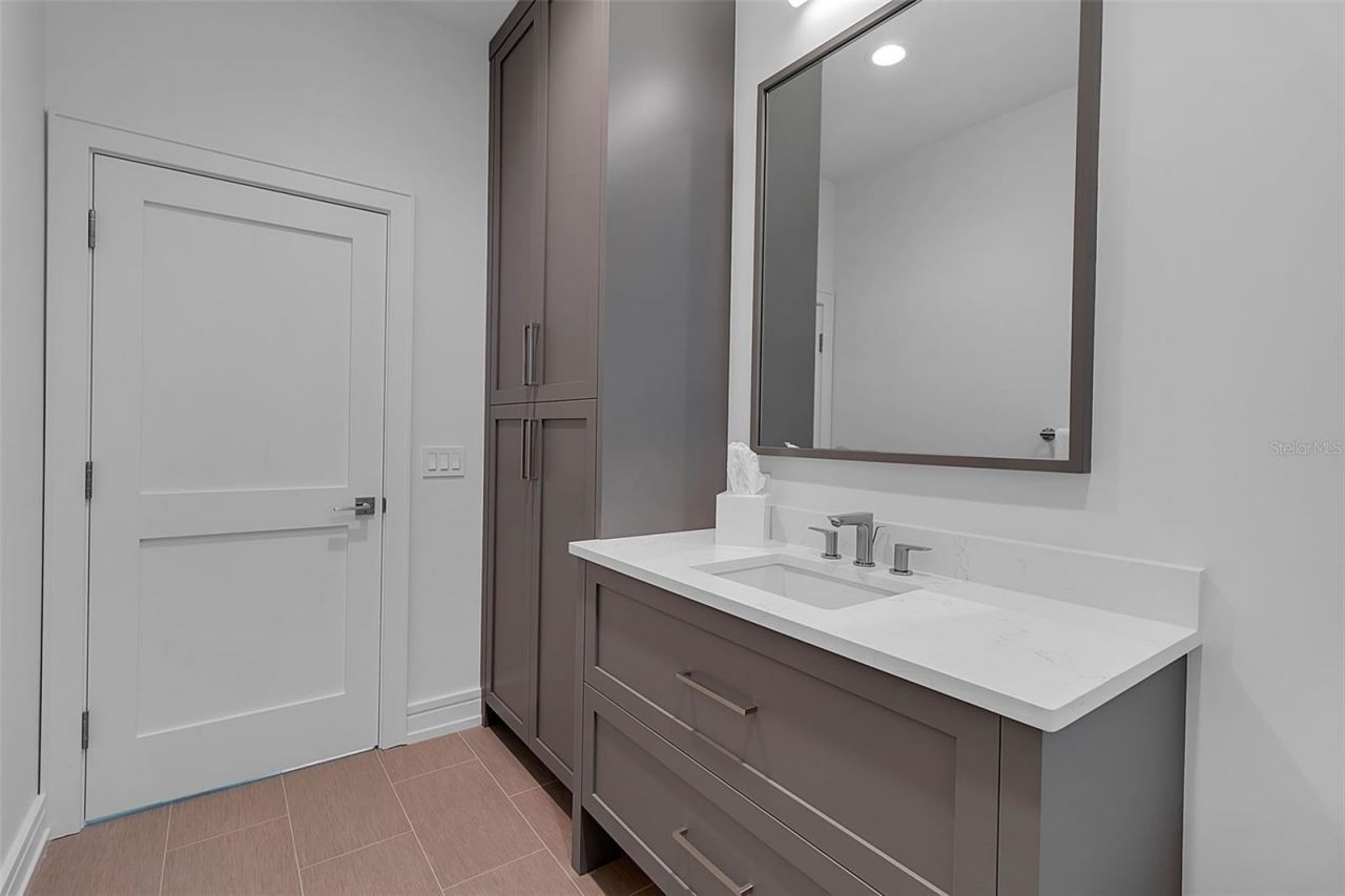 943 Pomelo Place, Sarasota, FL 34236 Photo