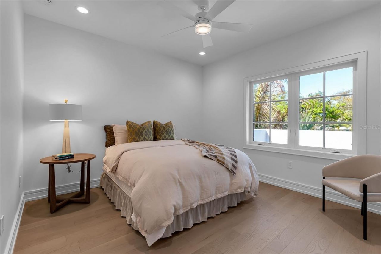 943 Pomelo Place, Sarasota, FL 34236 Photo