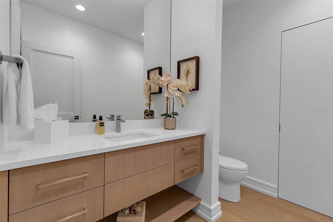 943 Pomelo Place, Sarasota, FL 34236 Photo