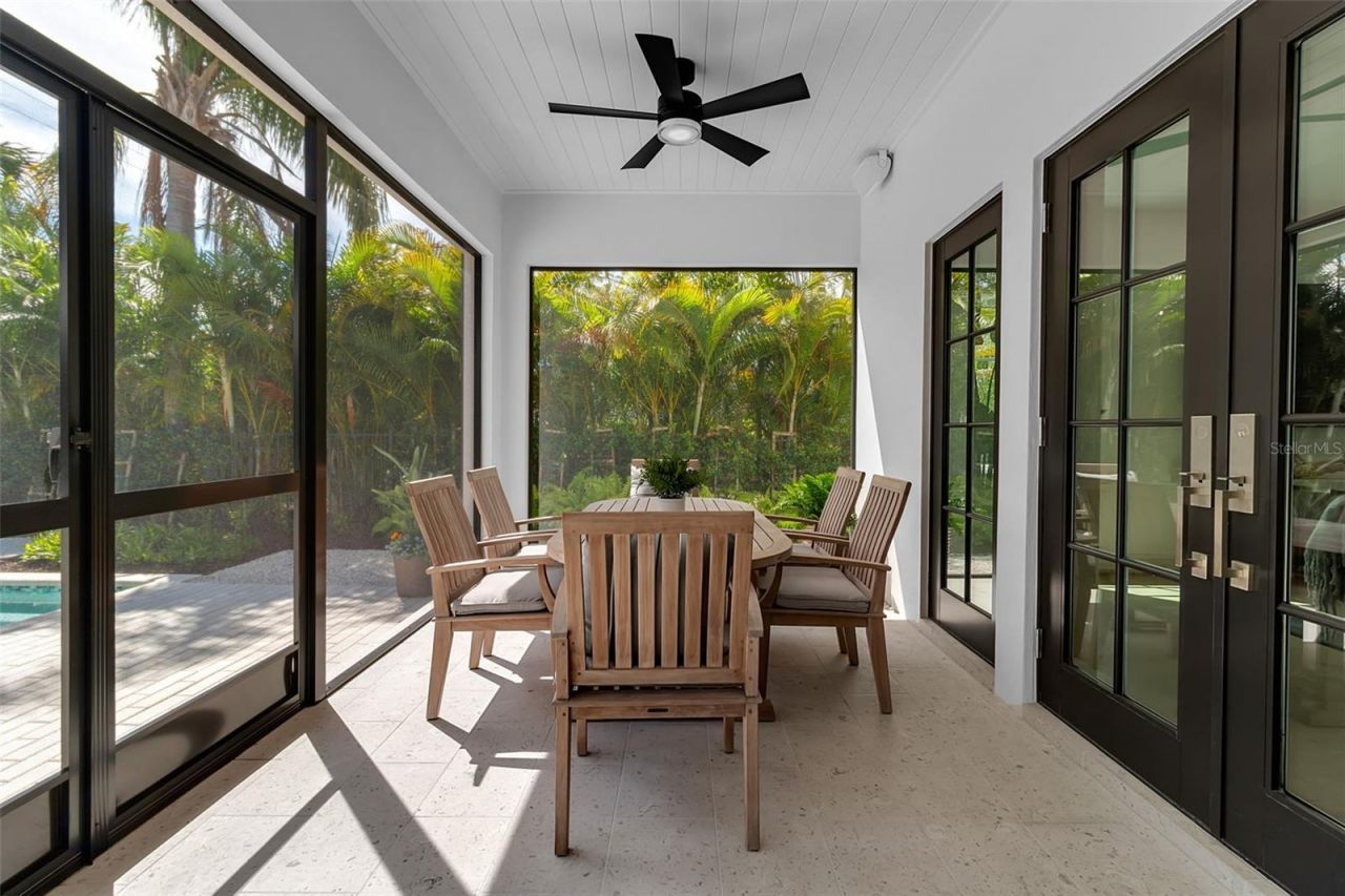 943 Pomelo Place, Sarasota, FL 34236 Photo