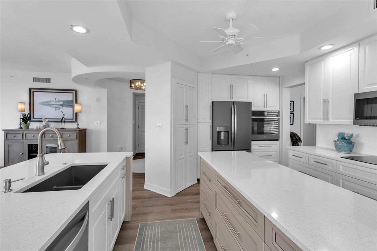 393 N Point Road , Unit 401, Osprey, FL 34229 Photo