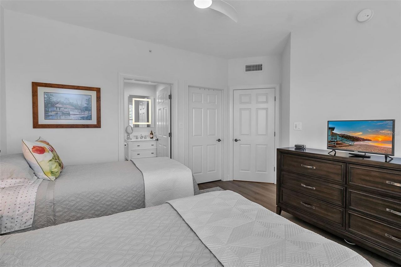 393 N Point Road , Unit 401, Osprey, FL 34229 Photo