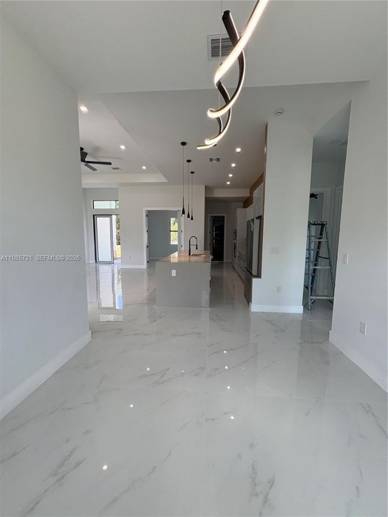 6186 N Everglades Blvd, Naples, FL 34120 Photo