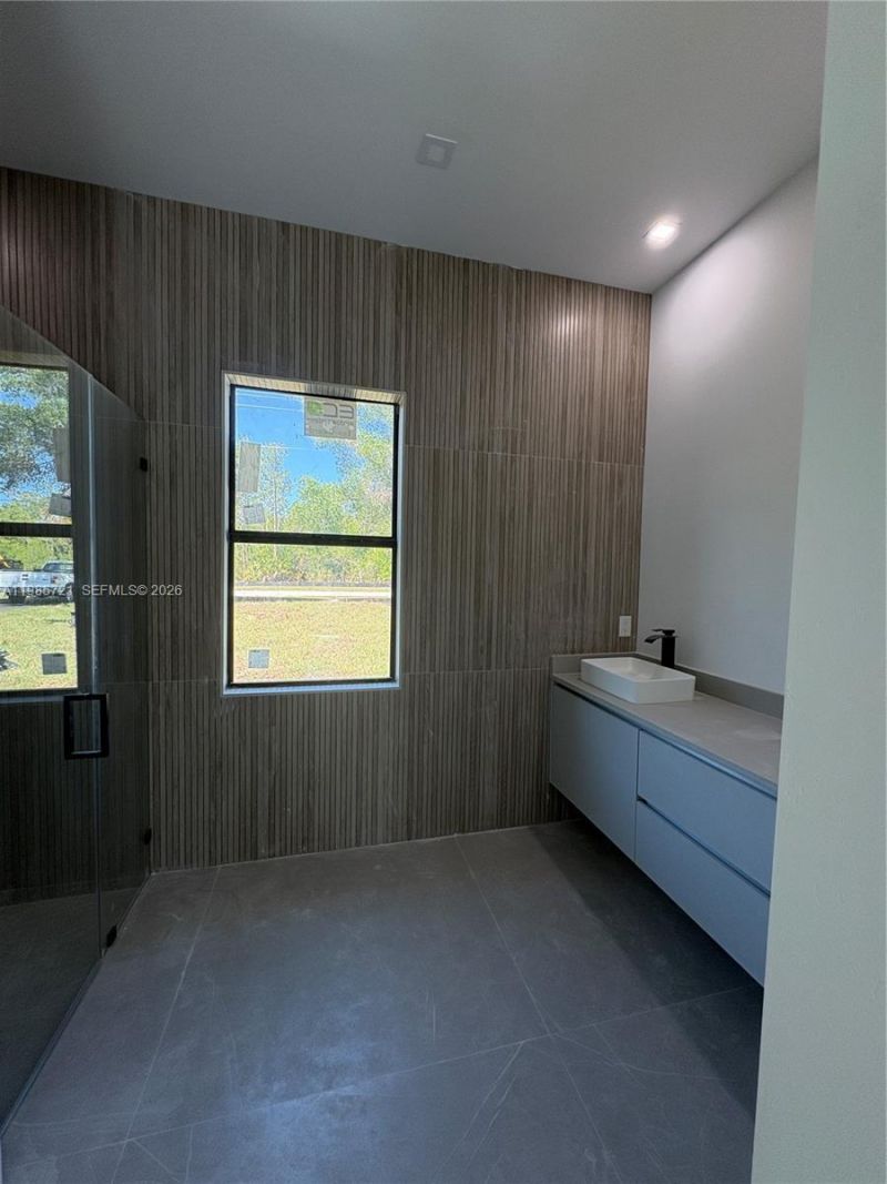 6186 N Everglades Blvd, Naples, FL 34120 Photo