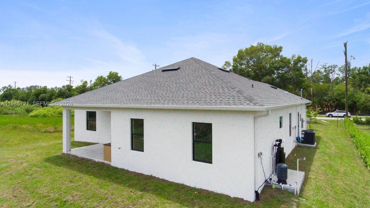 6186 N Everglades Blvd, Naples, FL 34120 Photo