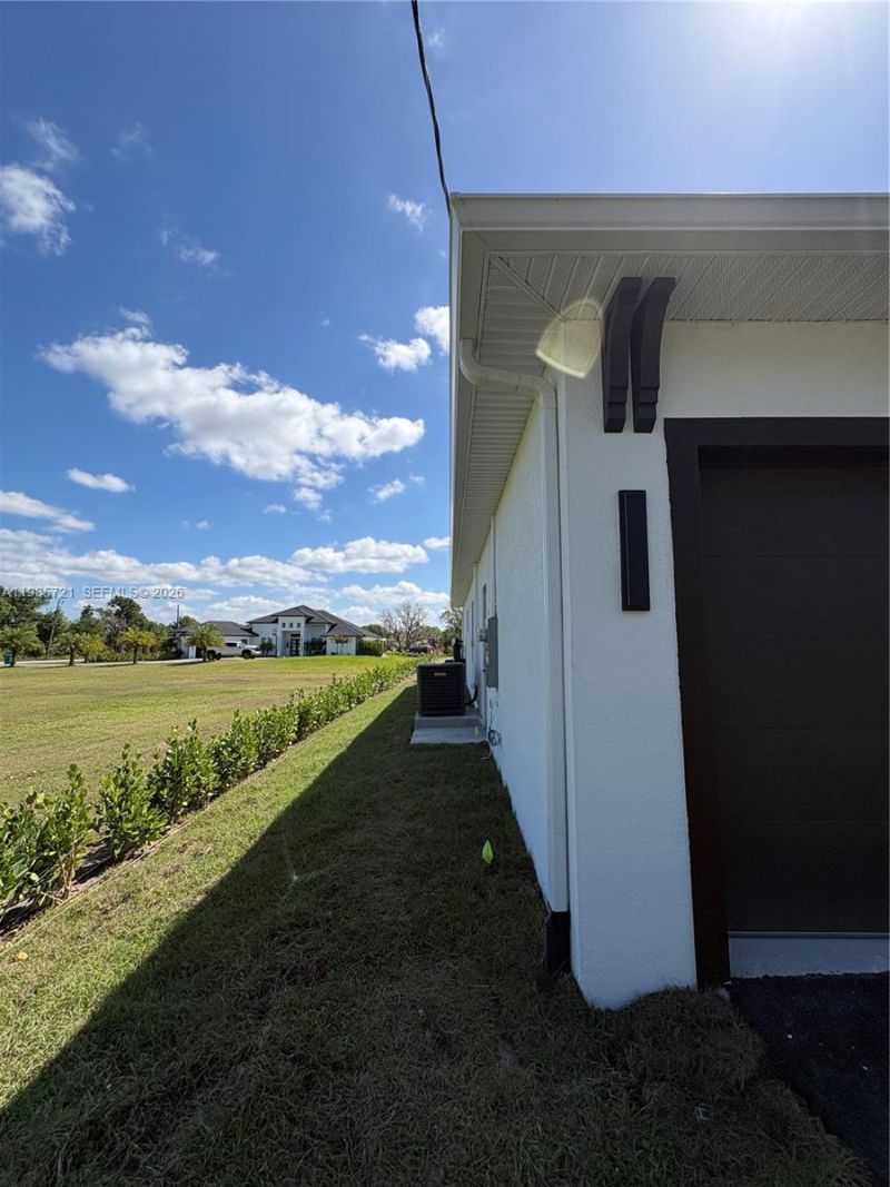 6186 N Everglades Blvd, Naples, FL 34120 Photo