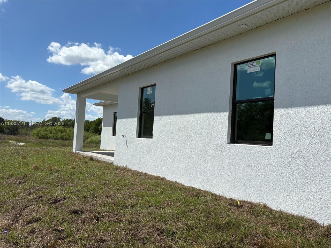 6186 N Everglades Blvd, Naples, FL 34120 Photo