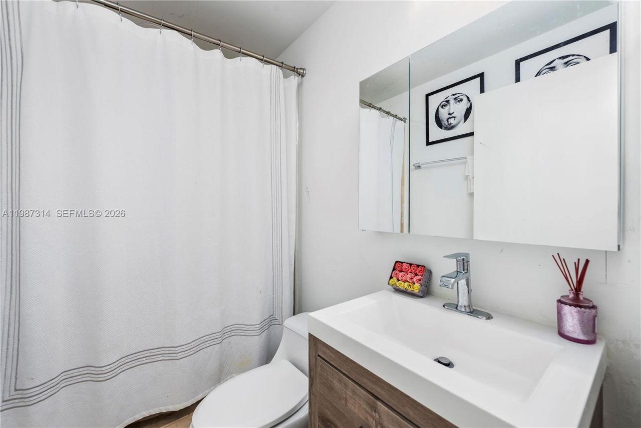 3330 NE 190th St, Unit 1715, Aventura, FL 33180 Photo