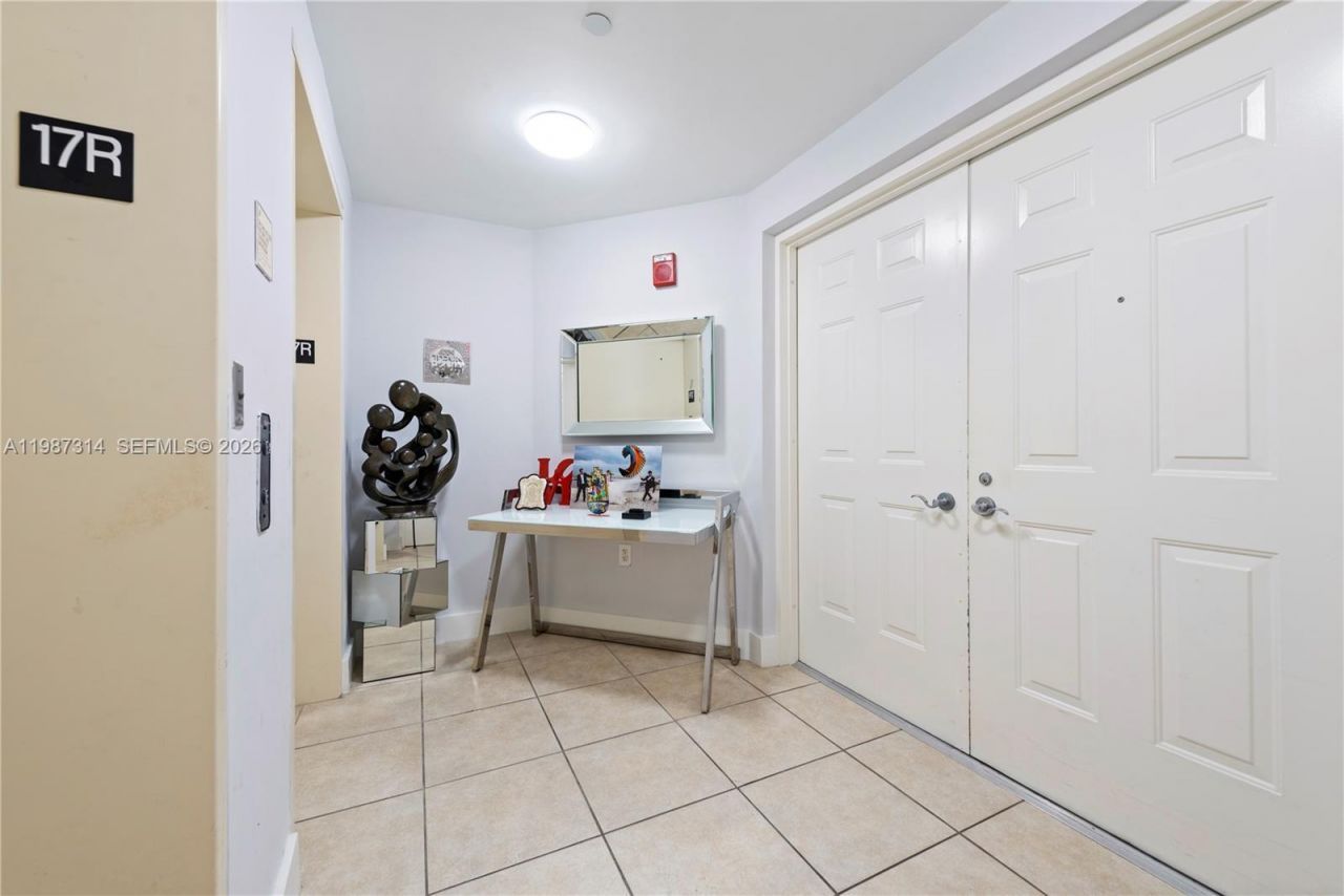3330 NE 190th St, Unit 1715, Aventura, FL 33180 Photo