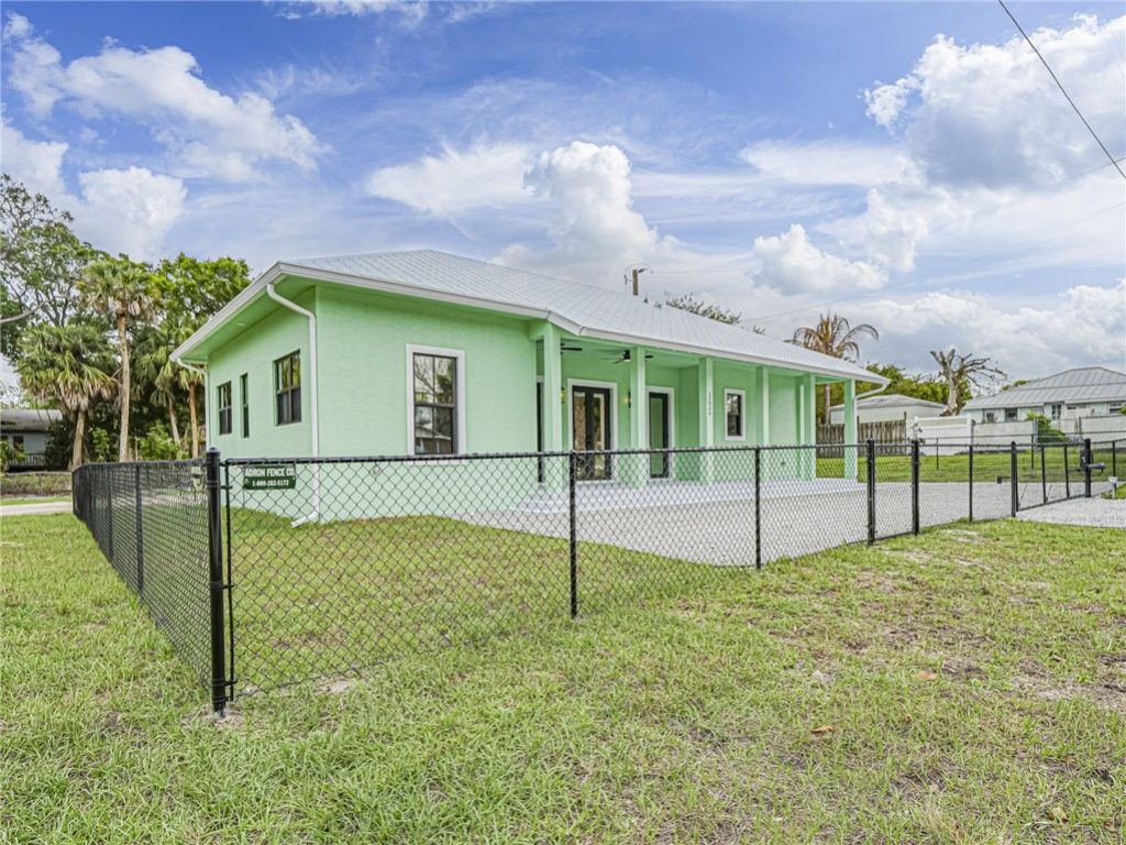 12906 83rd Avenue, Sebastian, FL 32958 Photo