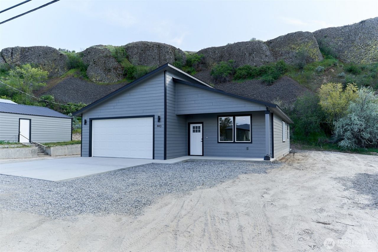 443 Partello Park, Grand Coulee, WA 99133 Main Photo