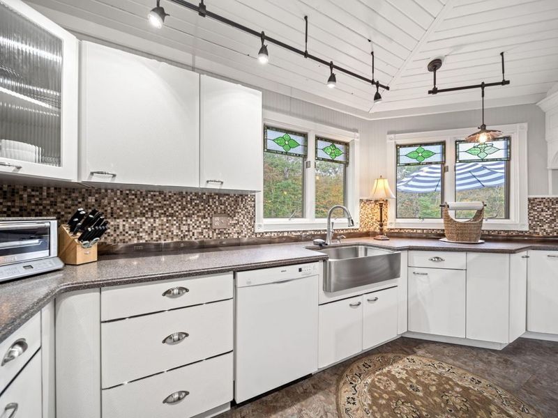 223 Virginia Lane, Waverly, OH 45690 Photo 11