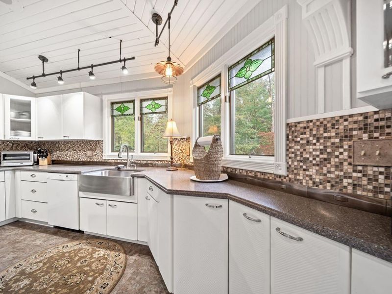 223 Virginia Lane, Waverly, OH 45690 Photo 3