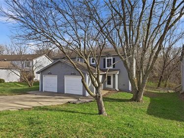 8749 NW 82nd Street, Kansas City, MO 64152