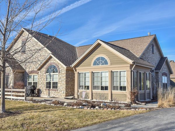 N50W25072 William Dr, Sussex, WI 53072