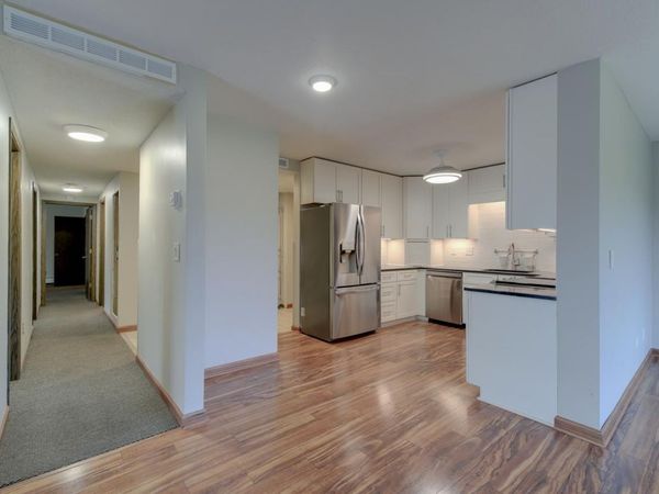 450 Ford Road, Unit 319, Saint Louis Park, MN 55426