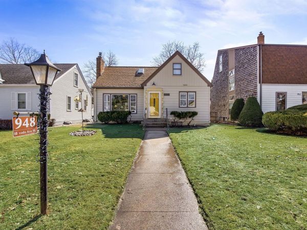 948 Nevada Avenue W, Saint Paul, MN 55117